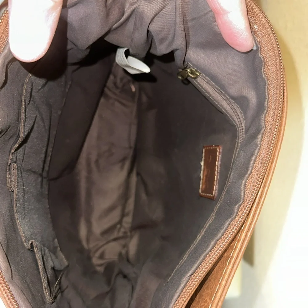 B o c Crossbody bag